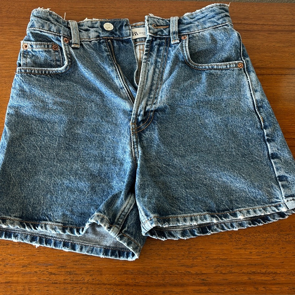 Zara Mom Jean Short